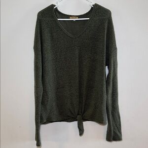Piko 1988 Women’s Green Long Sleeve Sweater Size Large‎